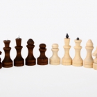 Шахматы турнирные парафинированные с темной доской (400 х 200 х 55)